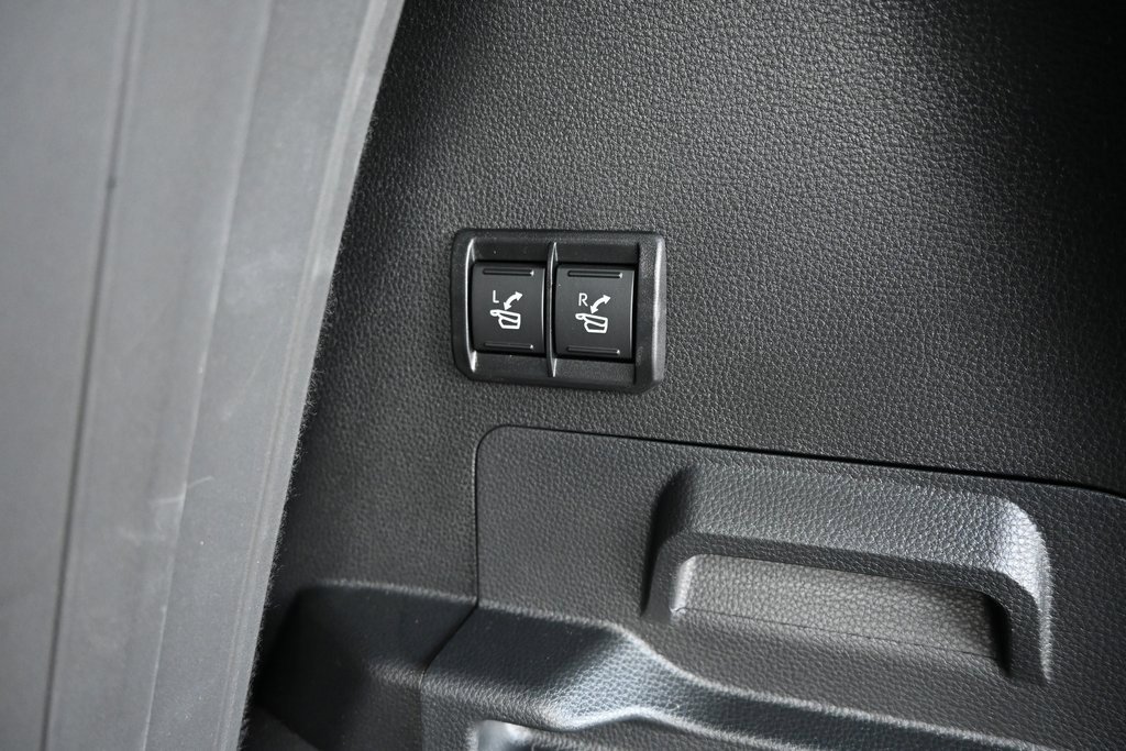 New 2026 Toyota Sequoia Platinum image 8