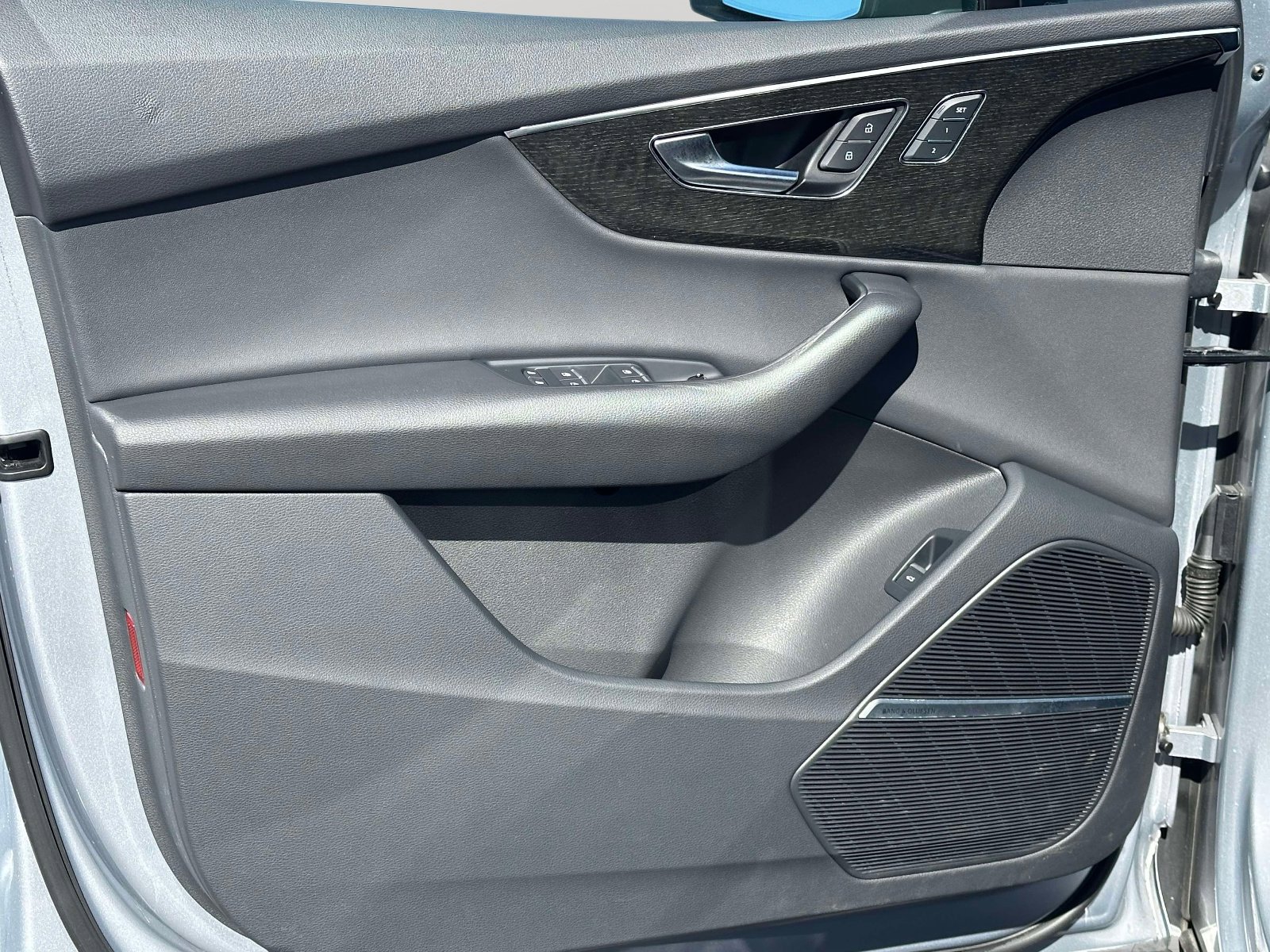 Used 2022 Audi Q7 Premium Plus image 22