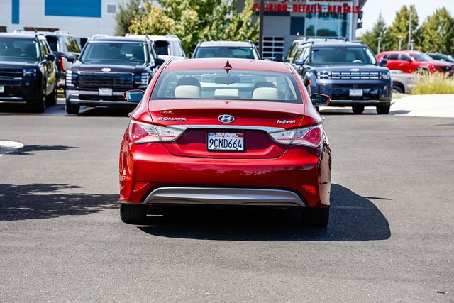 Used 2013 Hyundai Sonata Hybrid FWD image 4