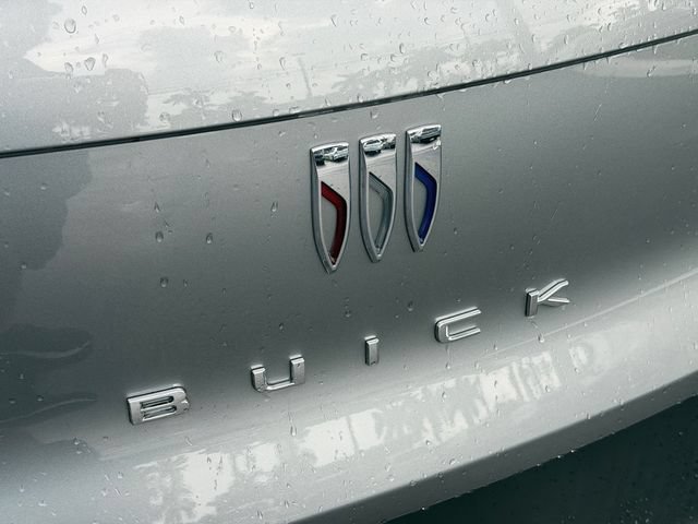 Used 2024 Buick Envista Preferred w/ Advanced Safety Package FWD image 13