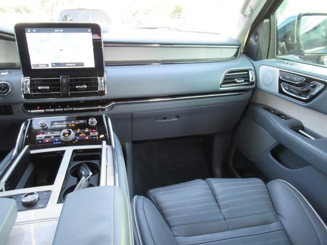 Used 2020 Lincoln Navigator Black Label AWD/4WD image 14