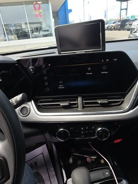 Certified 2024 Chevrolet Trax LT image 3