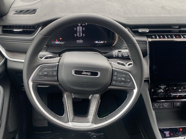 New 2025 Jeep Grand Cherokee Limited image 58