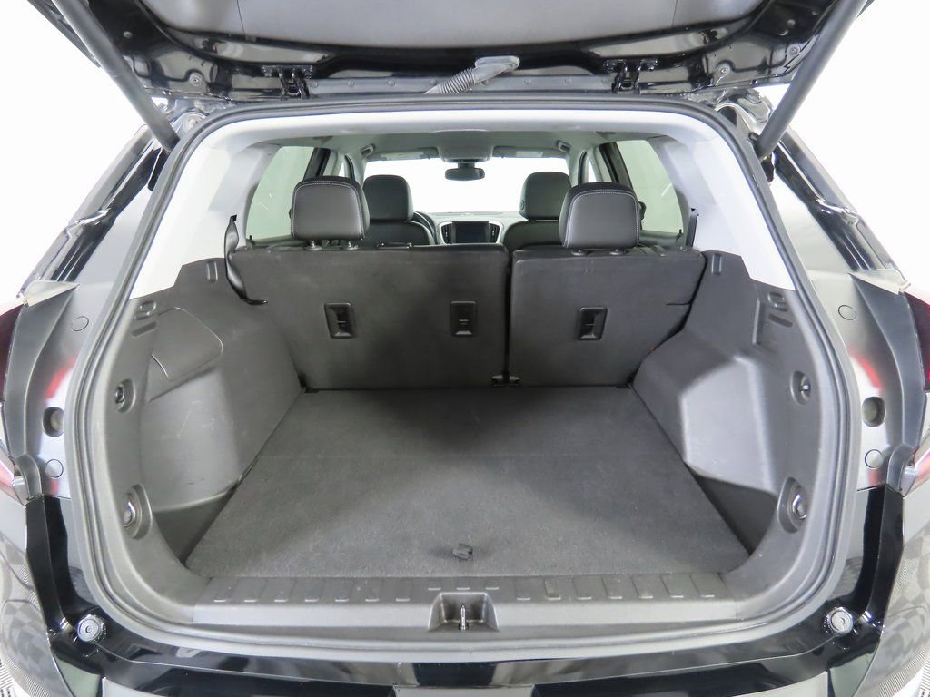 Used 2023 GMC Terrain SLT AWD/4WD image 26