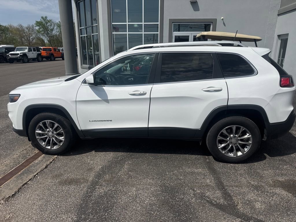 Used 2019 Jeep Cherokee Latitude Plus w/ Comfort/Convenience Group AWD/4WD image 8