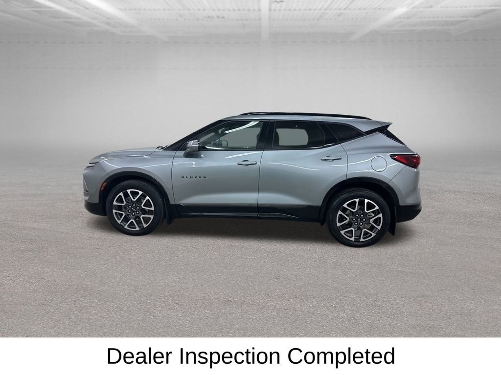 Certified 2024 Chevrolet Blazer RS w/ Driver Confidence II Package image 9