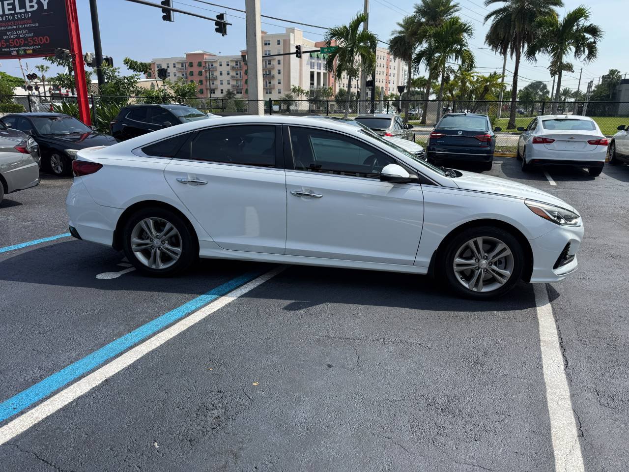 Used 2018 Hyundai Sonata SEL w/ Tech Package 02 FWD image 2