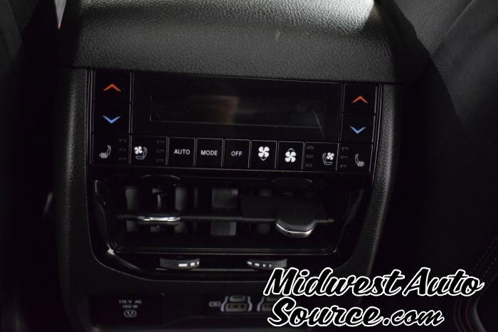 Used 2024 Jeep Grand Cherokee Summit image 29