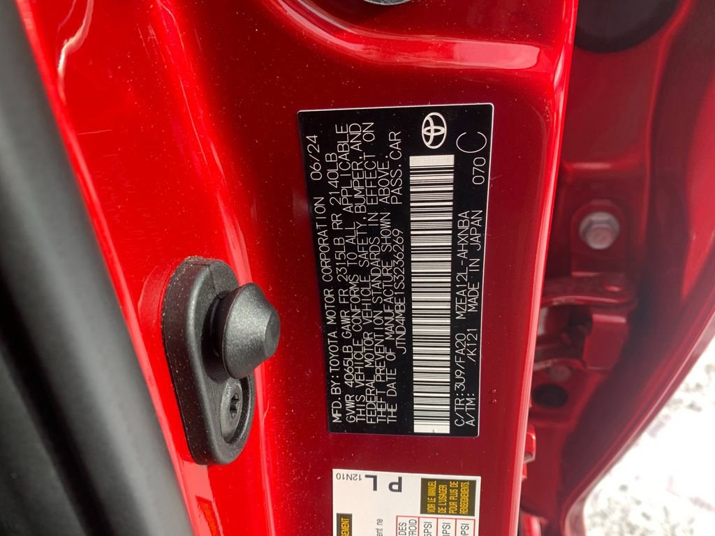 Used 2025 Toyota Corolla SE image 33