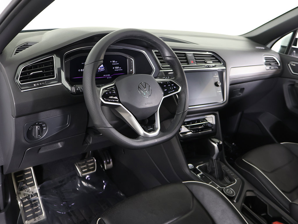 Used 2022 Volkswagen Tiguan SEL R-Line AWD/4WD image 30