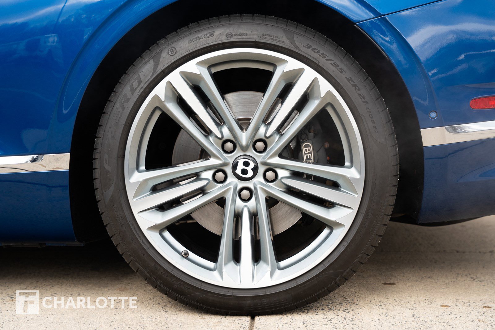 Used 2021 Bentley Continental GT image 12