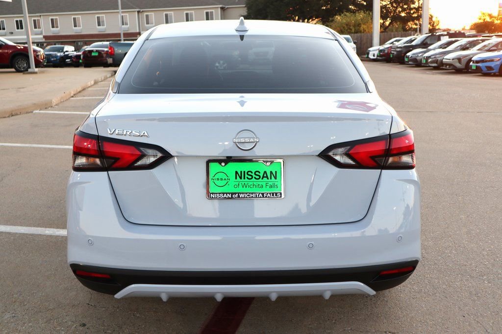 New 2025 Nissan Versa SV w/ Trunk Package image 7