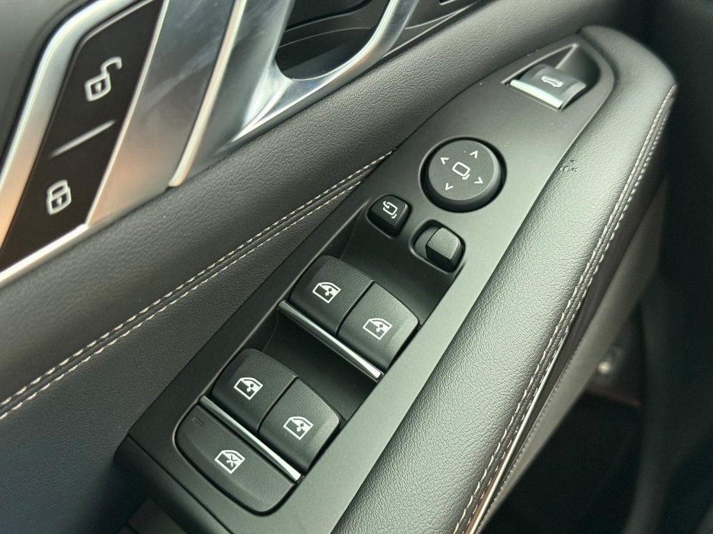 New 2026 BMW X5 xDrive50e AWD/4WD image 17