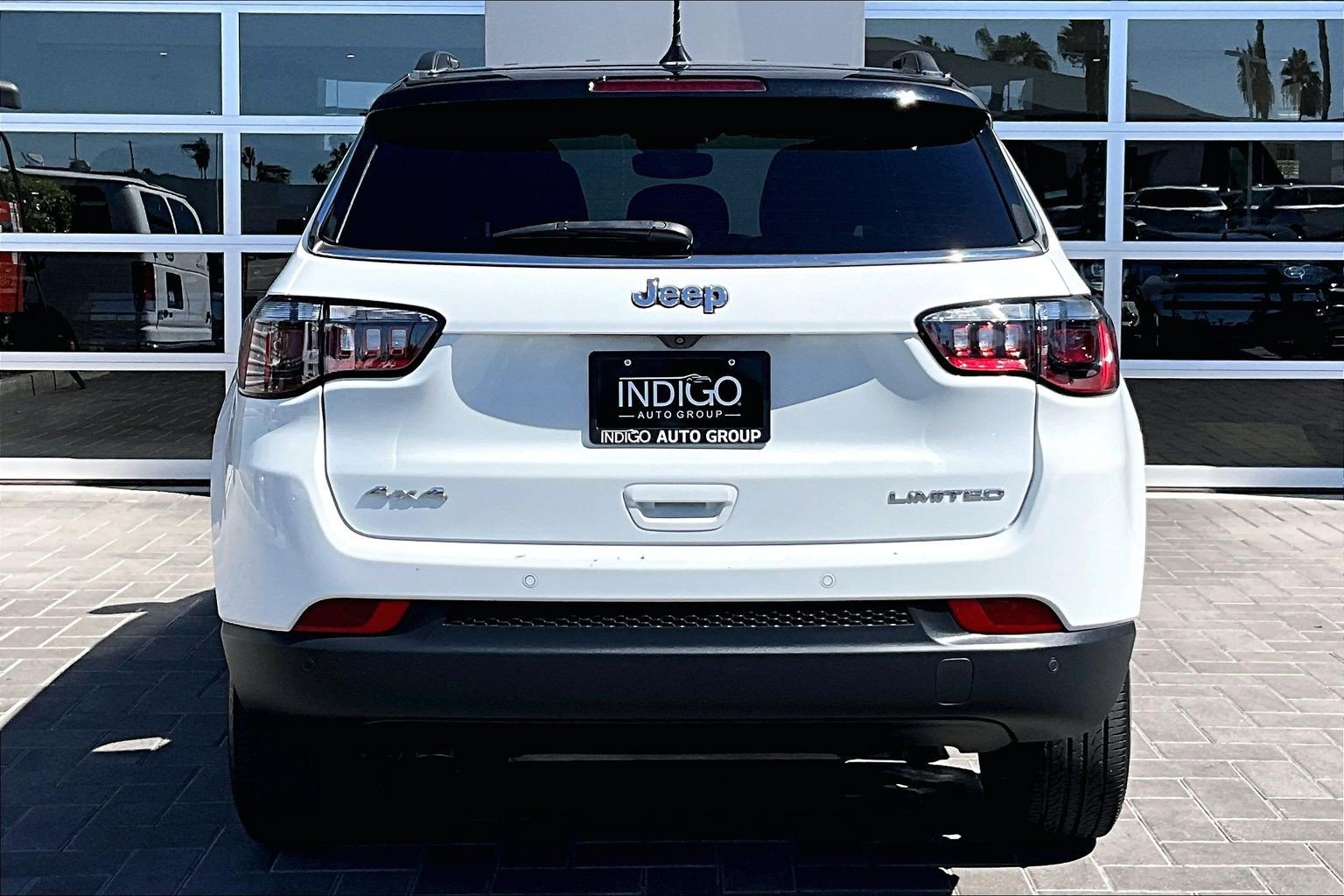 Used 2025 Jeep Compass Limited AWD/4WD image 4