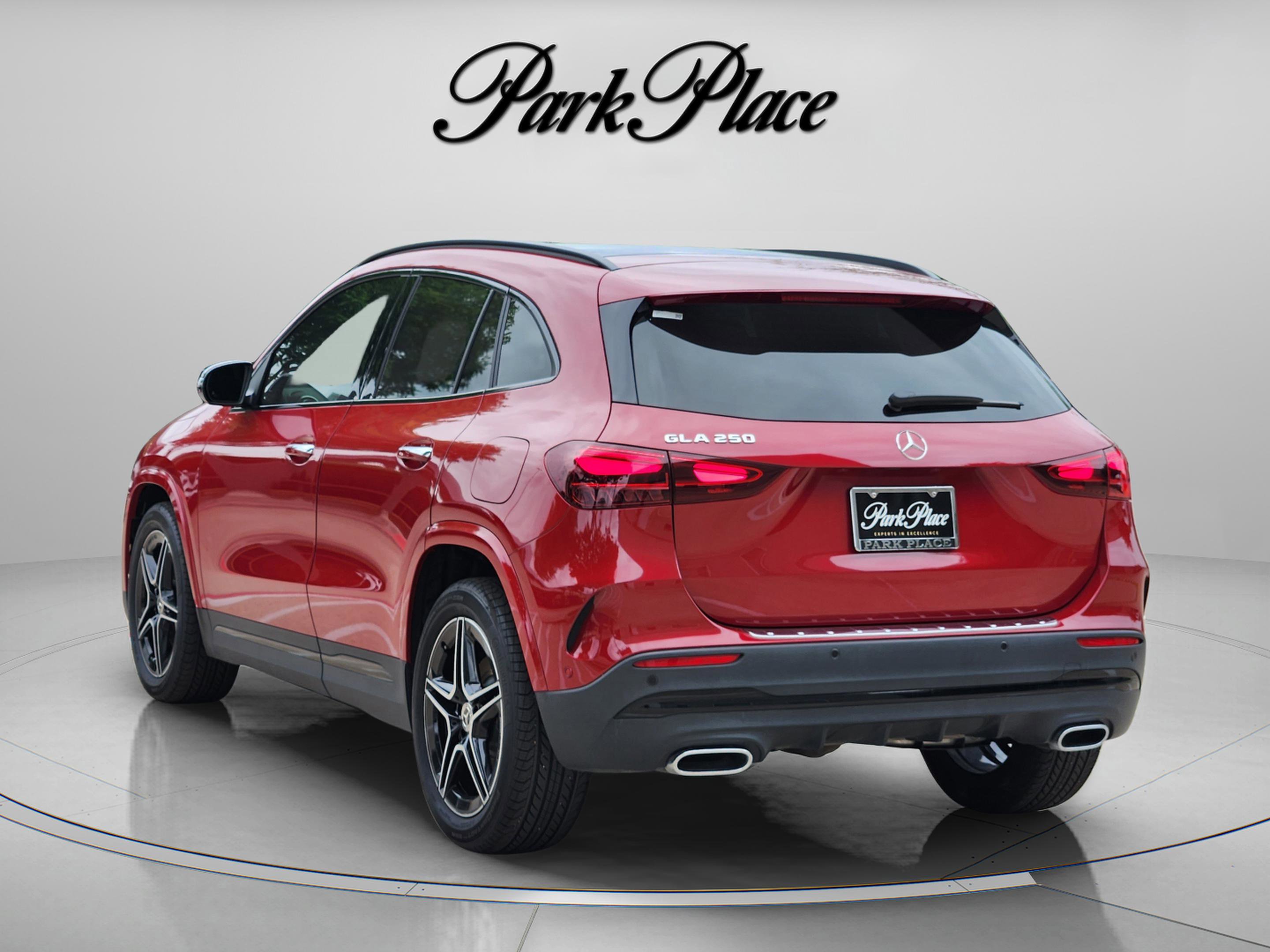 Certified 2025 Mercedes-Benz GLA 250 image 3