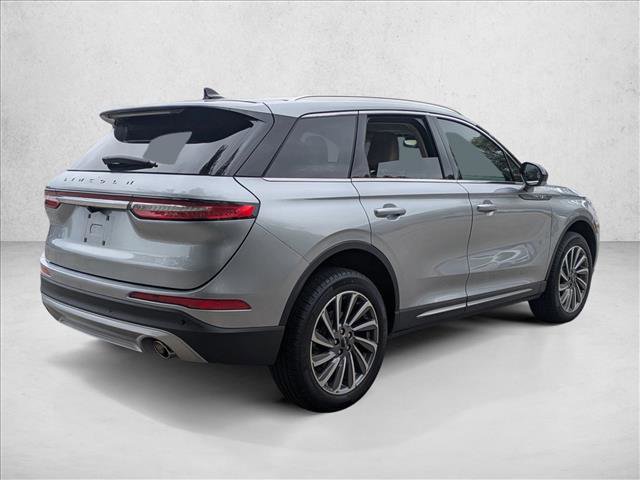 Used 2024 Lincoln Corsair Reserve image 5