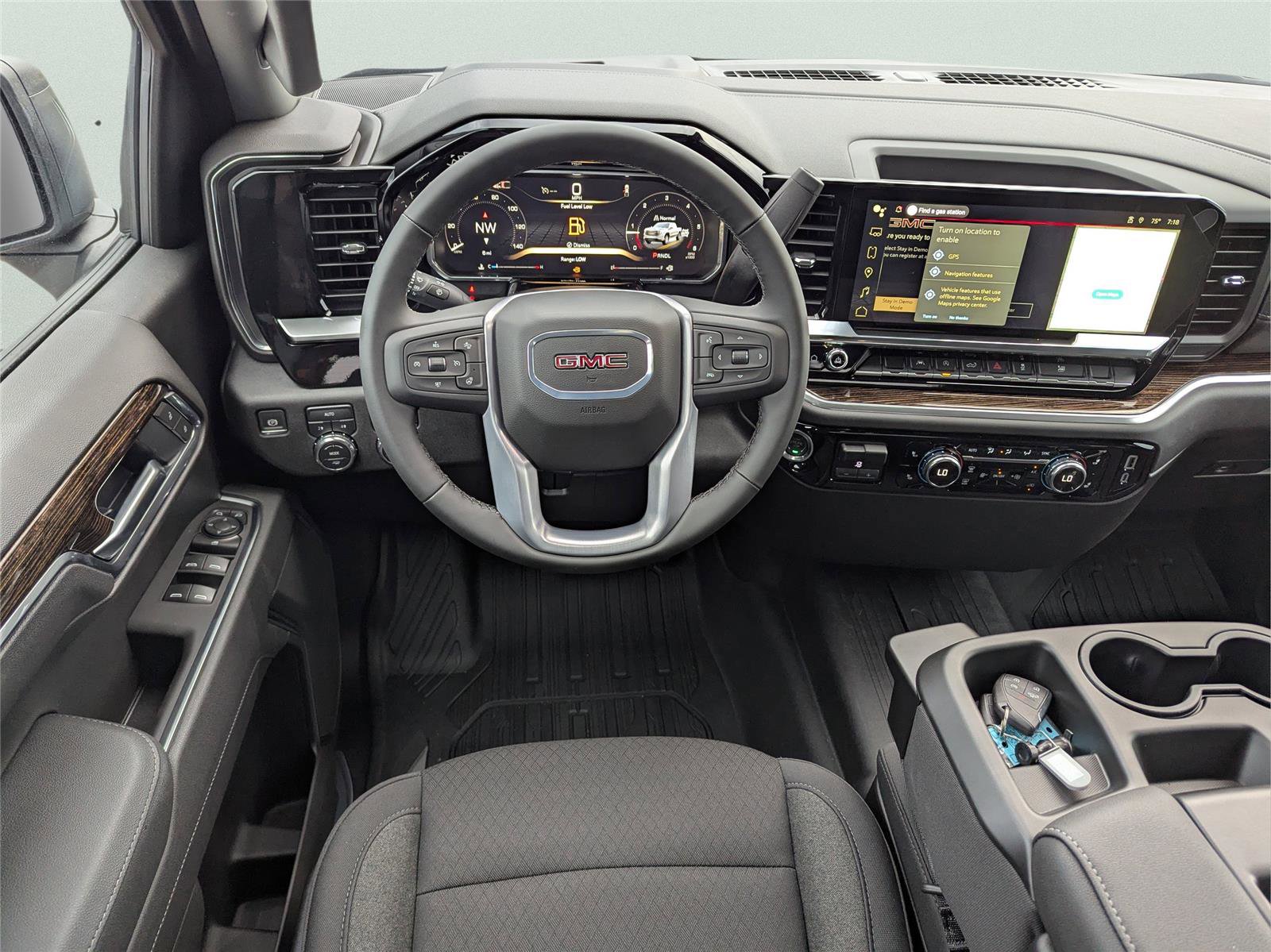 New 2026 GMC Sierra 1500 Elevation w/ LPO, Elevation Black Package image 18