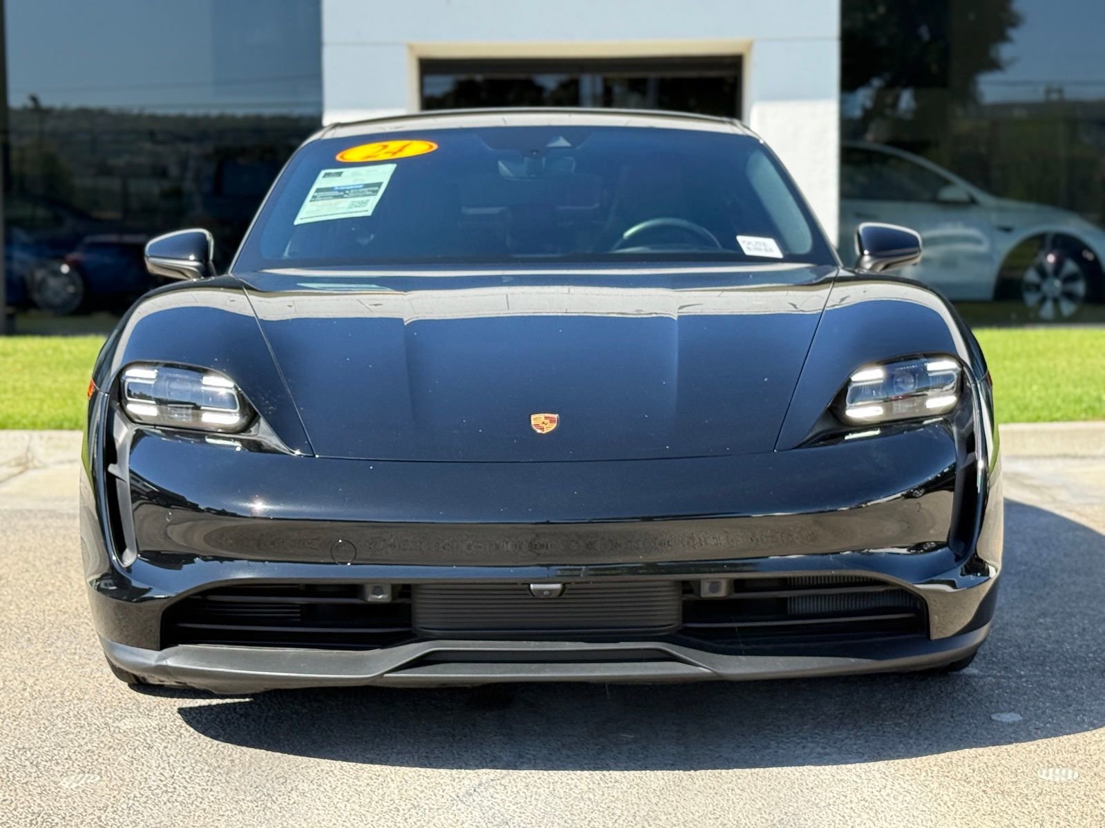 Used 2024 Porsche Taycan image 7