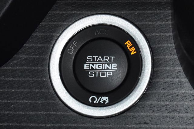 Used 2022 RAM 1500 Limited w/ Off-Road Group image 27