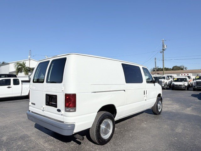 Used 2006 Ford E-250 and Econoline 250 RWD image 5