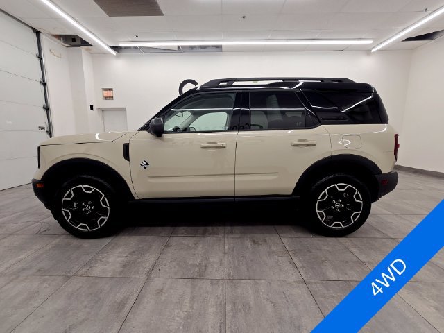 Certified 2025 Ford Bronco Sport Outer Banks w/ Outer Banks Tech Package+ AWD/4WD image 2