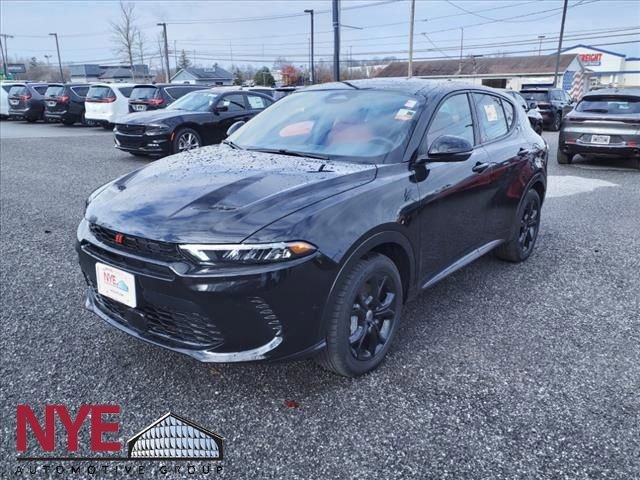 New 2024 Dodge Hornet R/T Plus w/ Tech Pack Plus w/o Parking AWD/4WD image 8