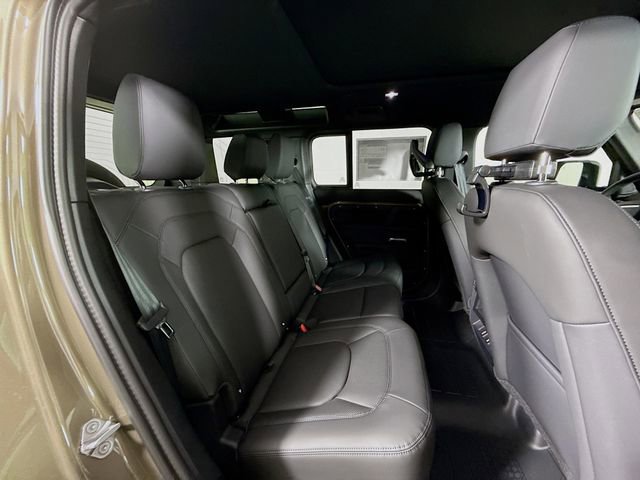 New 2026 Land Rover Defender 110 S AWD/4WD image 29