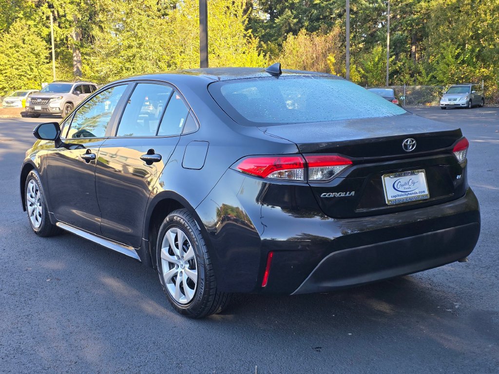 Used 2025 Toyota Corolla LE FWD image 25