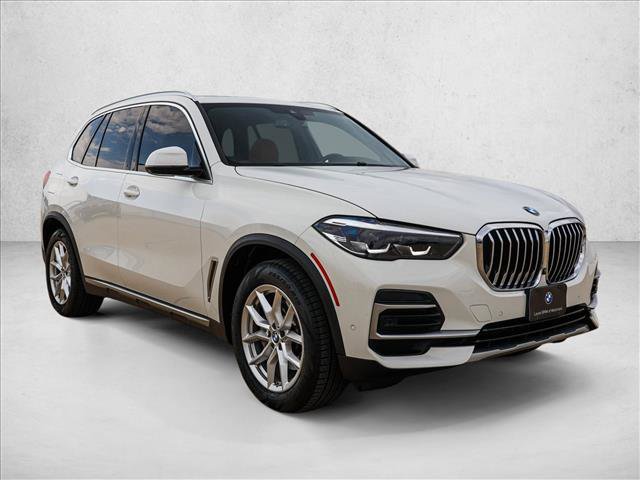 Certified 2023 BMW X5 xDrive40i w/ Premium Package AWD/4WD image 3