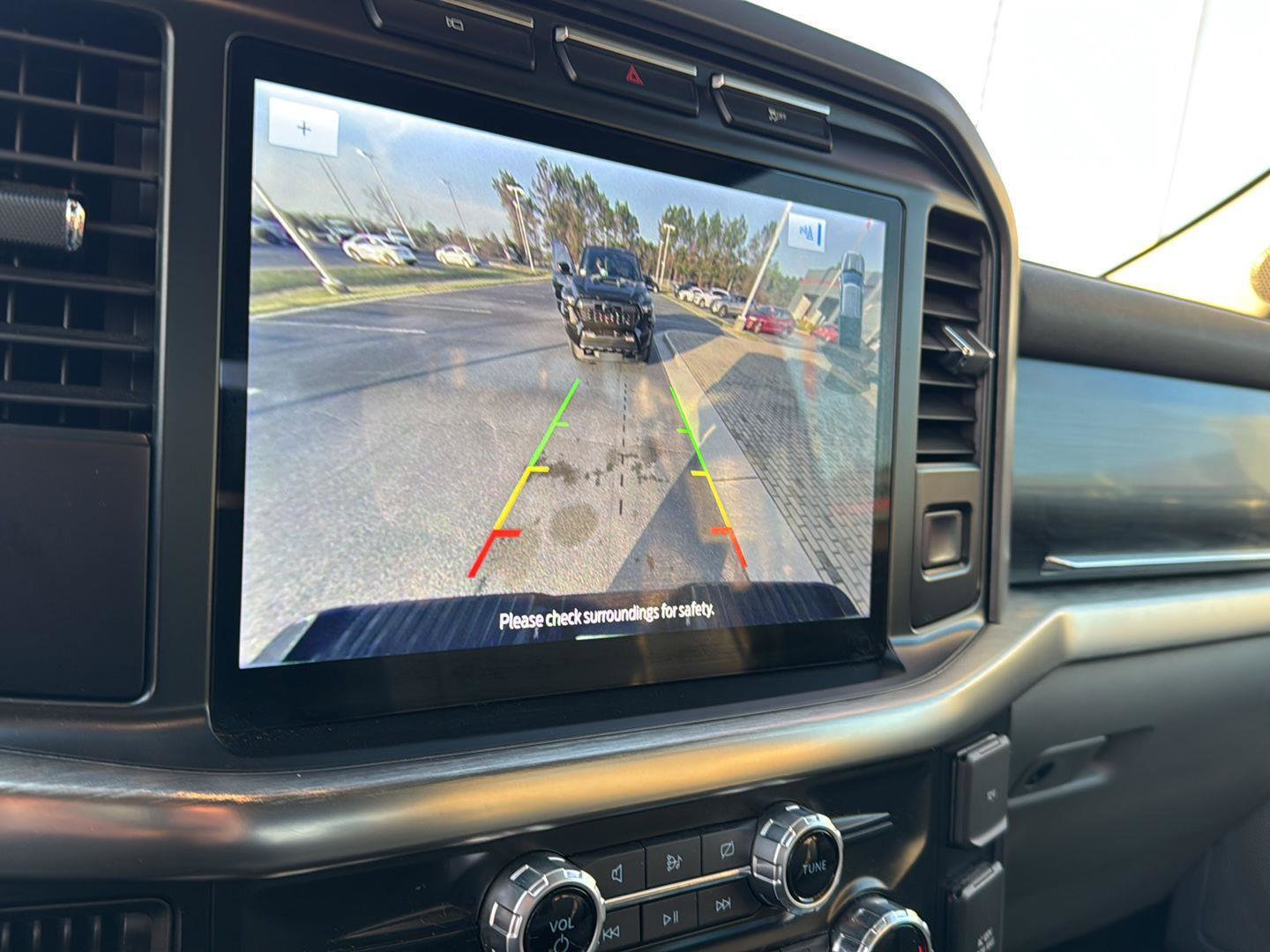 Used 2023 Ford F150 Lariat image 23