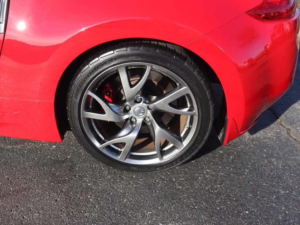 Used 2014 Nissan 370Z Touring w/ Sport Package image 9