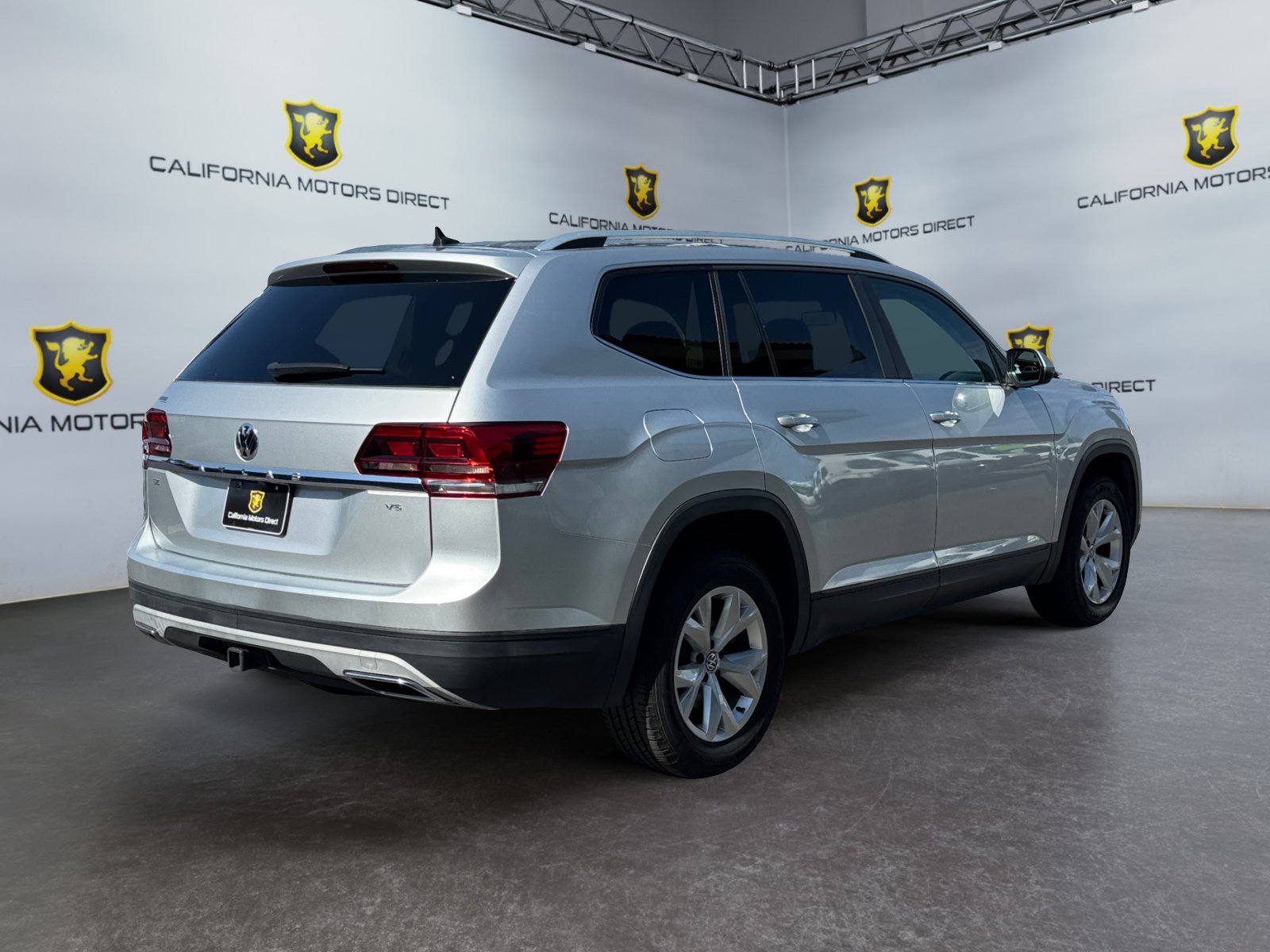 Used 2019 Volkswagen Atlas SE w/ Towing Package FWD image 5