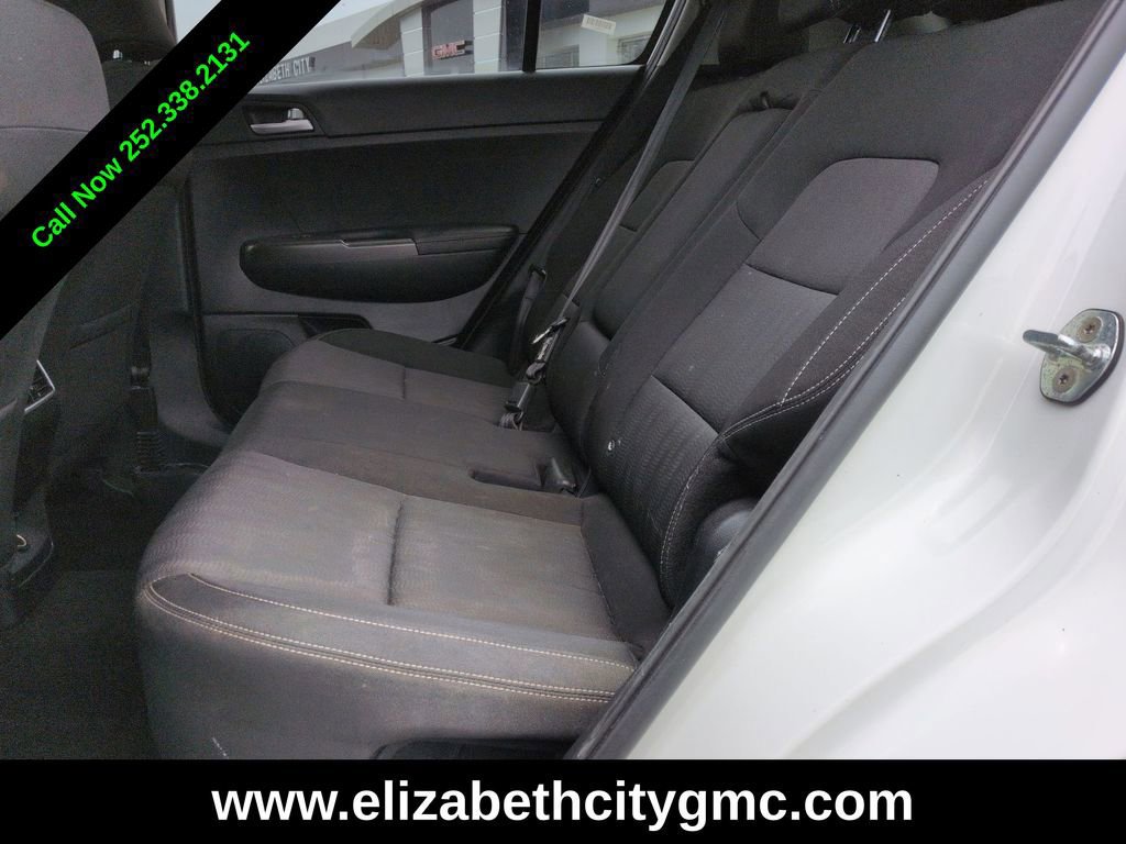 Used 2021 Kia Sportage LX AWD/4WD image 14