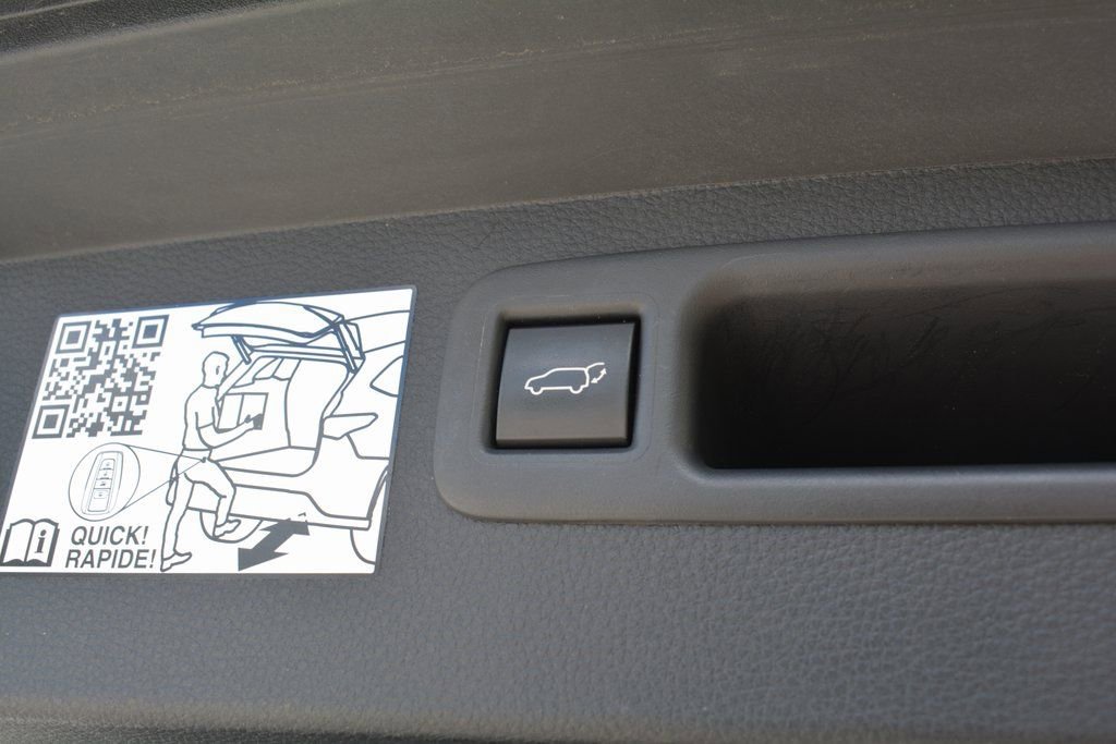 Used 2023 Toyota Highlander Limited image 27