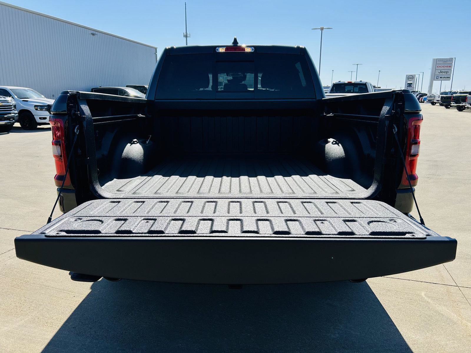 New 2027 RAM 1500 Big Horn AWD/4WD image 28