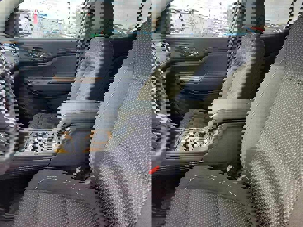 Used 2023 GMC Acadia SLE w/ Driver Convenience Package image 21