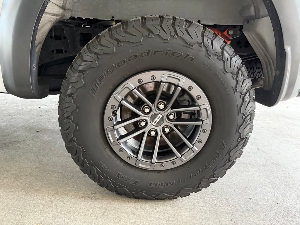 Used 2019 Ford F150 Raptor w/ Equipment Group 802A Luxury AWD/4WD image 17
