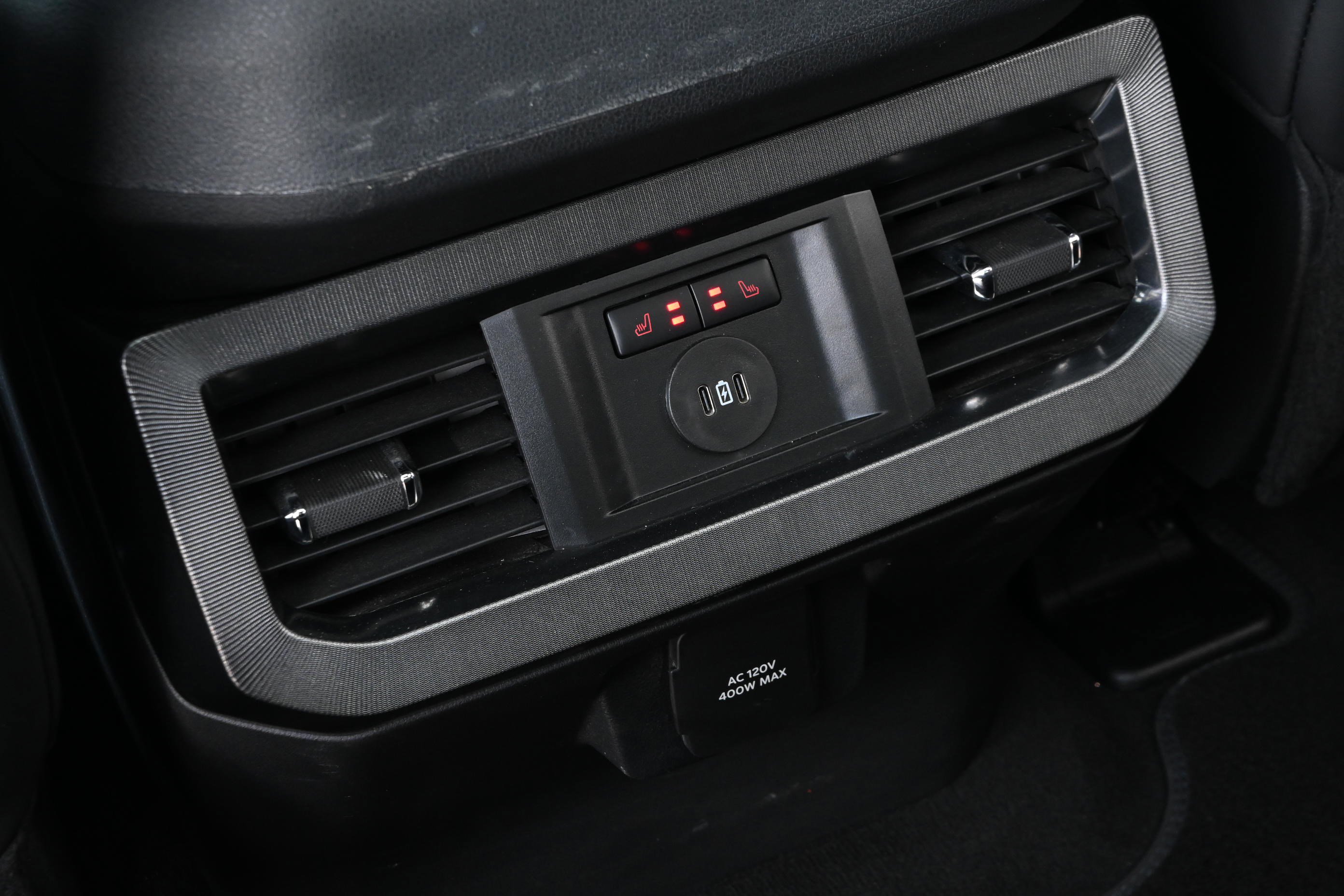 Used 2025 Ford F250 Platinum image 34