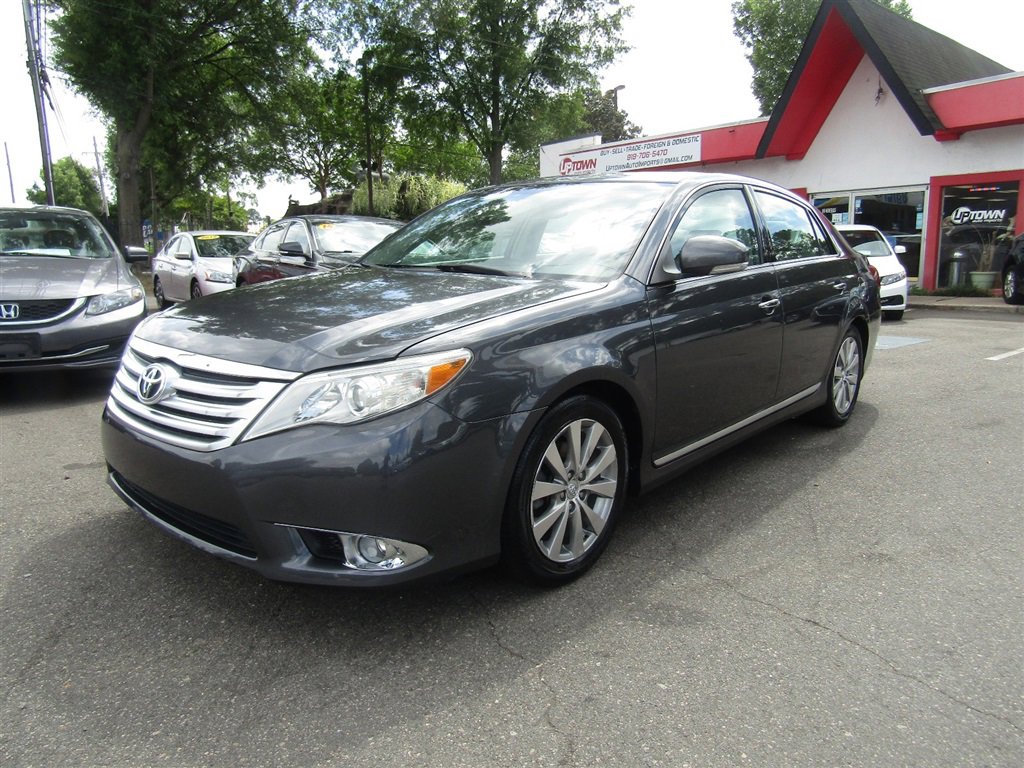 Used 2011 Toyota Avalon Limited FWD image 11