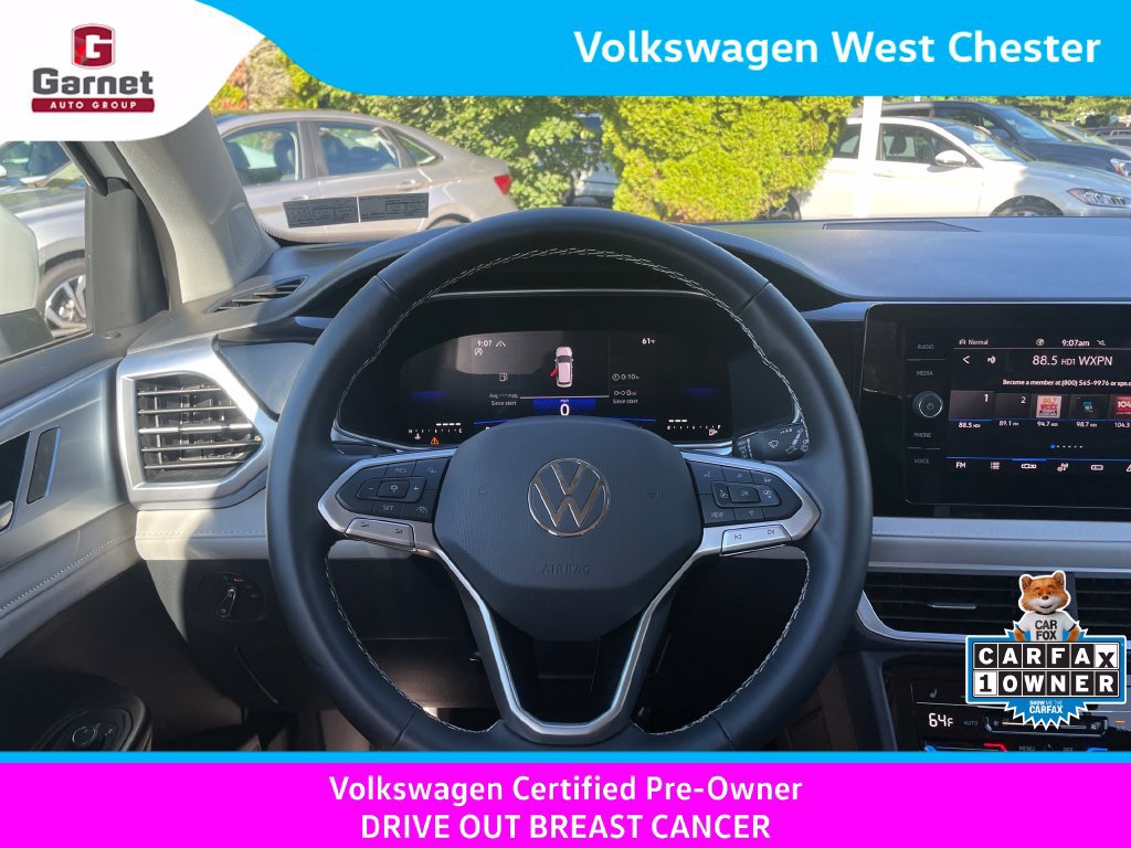 Certified 2025 Volkswagen Taos SE AWD/4WD image 30