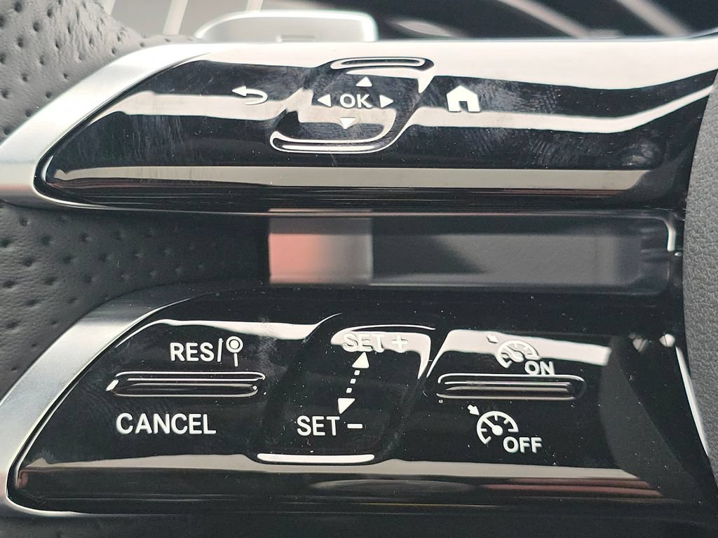 Used 2026 Mercedes-Benz GLC 300 4MATIC image 33