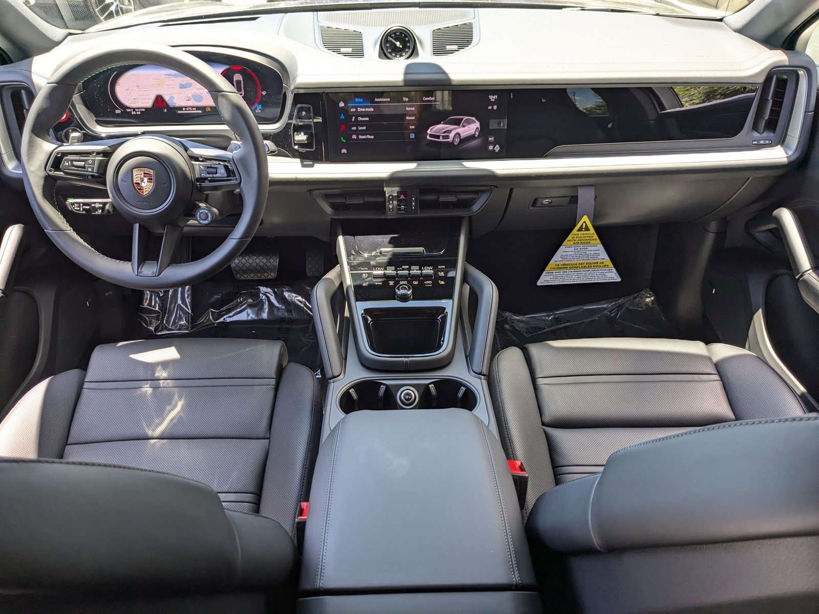 New 2025 Porsche Cayenne Coupe image 22