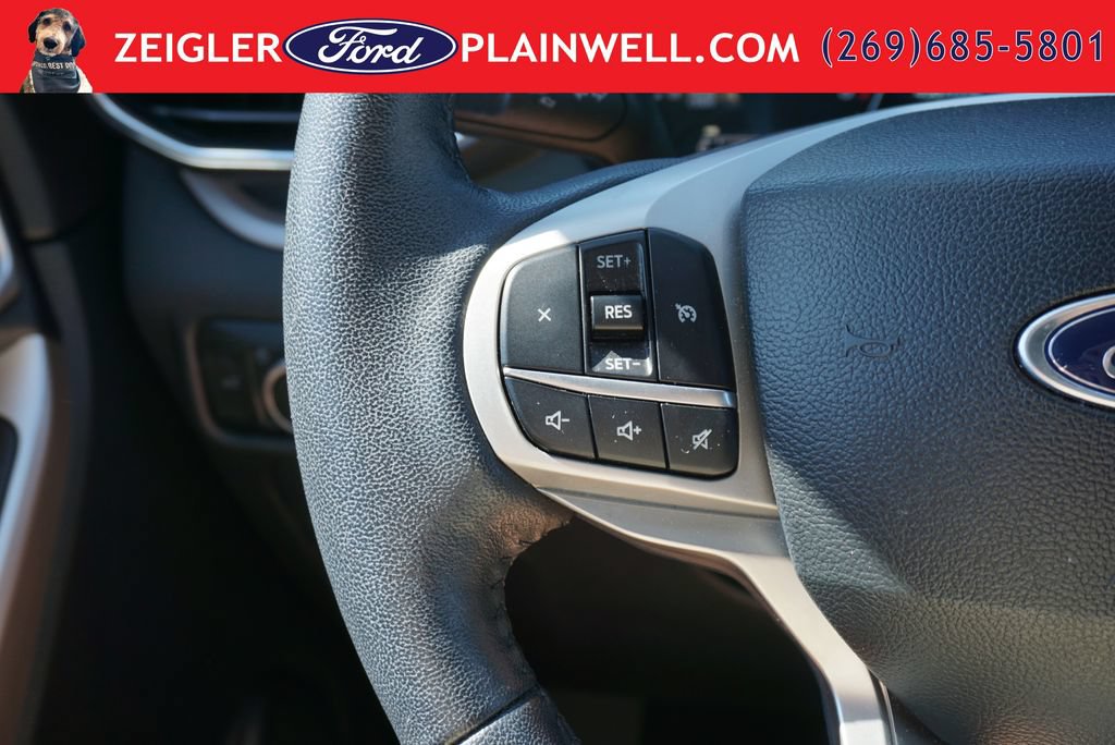 Used 2023 Ford Explorer XLT w/ Equipment Group 202A AWD/4WD image 24
