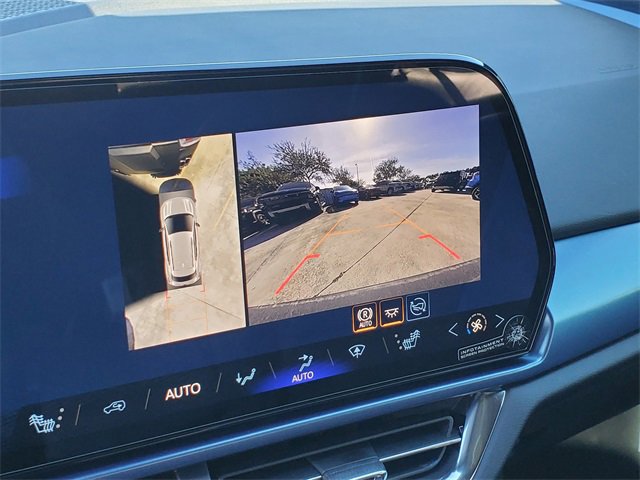 New 2026 Chevrolet Equinox EV LT image 11