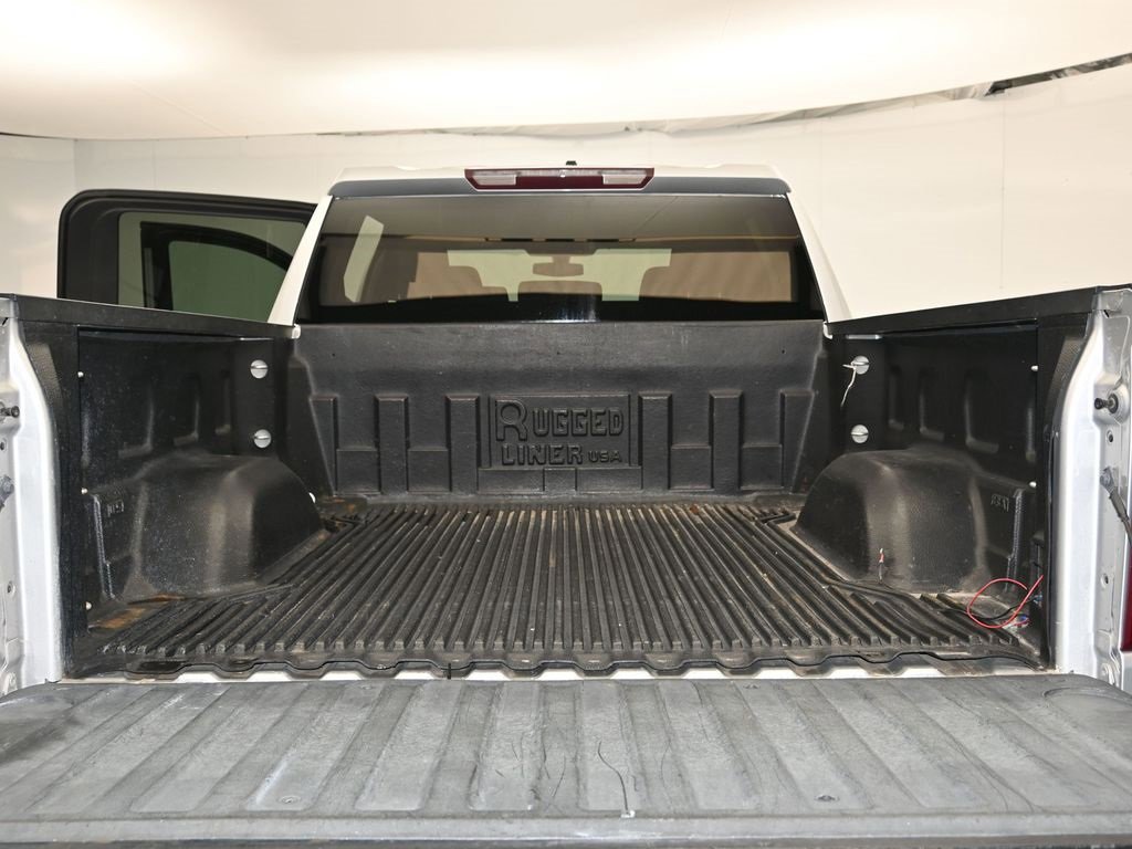 Used 2020 Chevrolet Silverado 1500 LT image 20