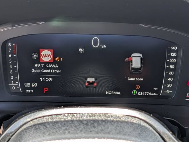 Used 2023 Honda Pilot Elite image 22