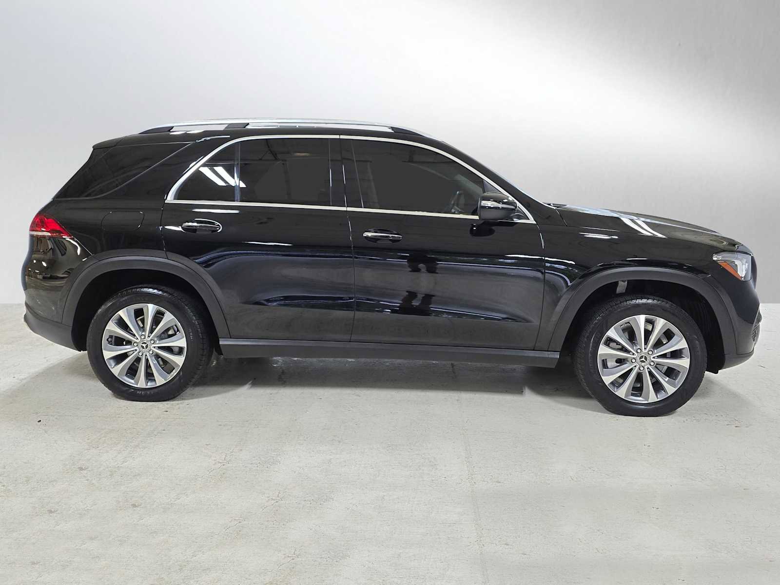 Used 2020 Mercedes-Benz GLE 350 4MATIC image 2