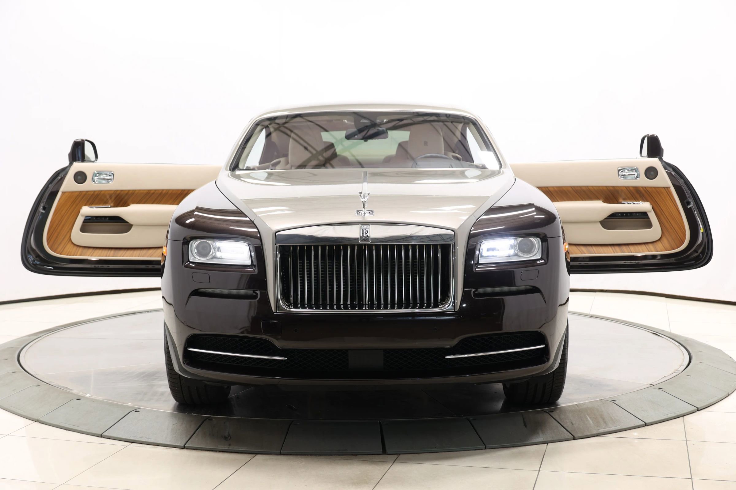 Used 2014 Rolls-Royce Wraith image 7