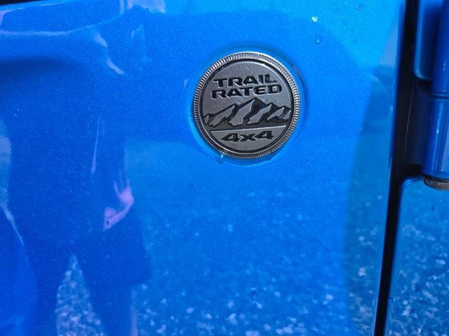Used 2023 Jeep Gladiator Overland AWD/4WD image 21