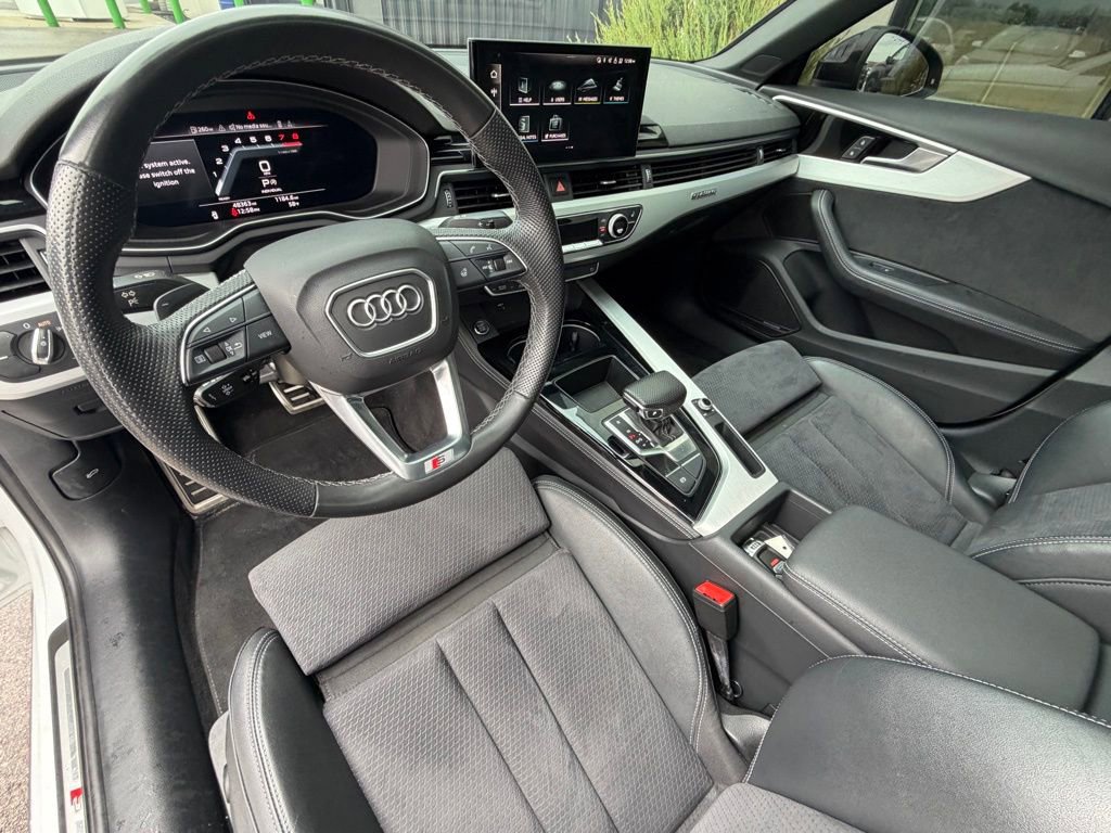 Used 2023 Audi A4 2.0T Premium Plus w/ Premium Plus Package AWD/4WD image 9